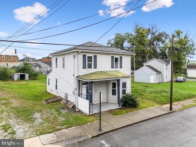Building Photo - 309 N Lawrence St