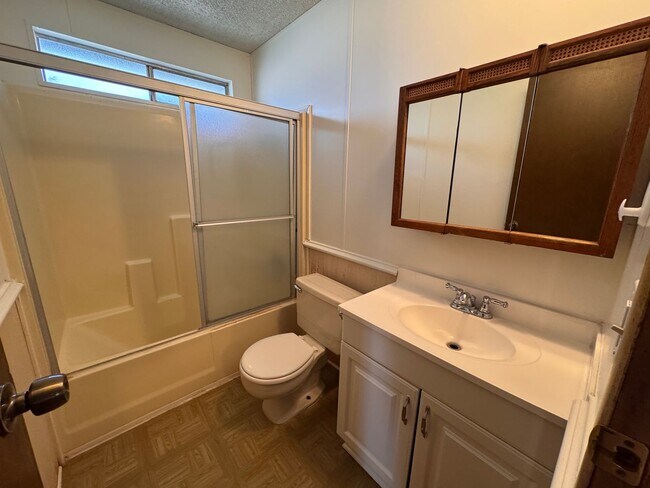 Building Photo - 715 Massachusetts Ave