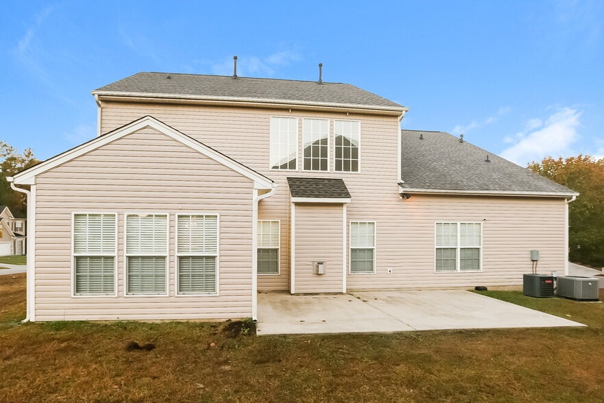 Building Photo - 7215 Hathaway Ct
