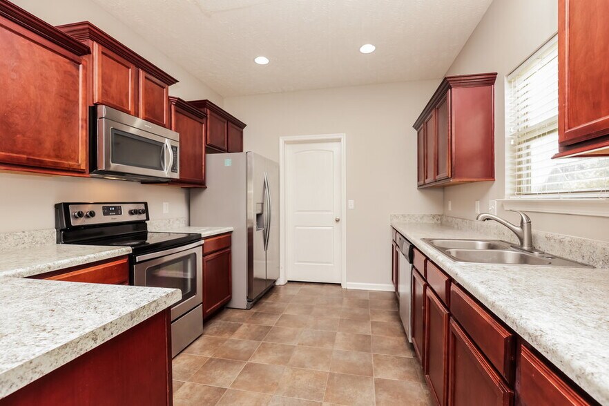Building Photo - 1513 John Lee Ln