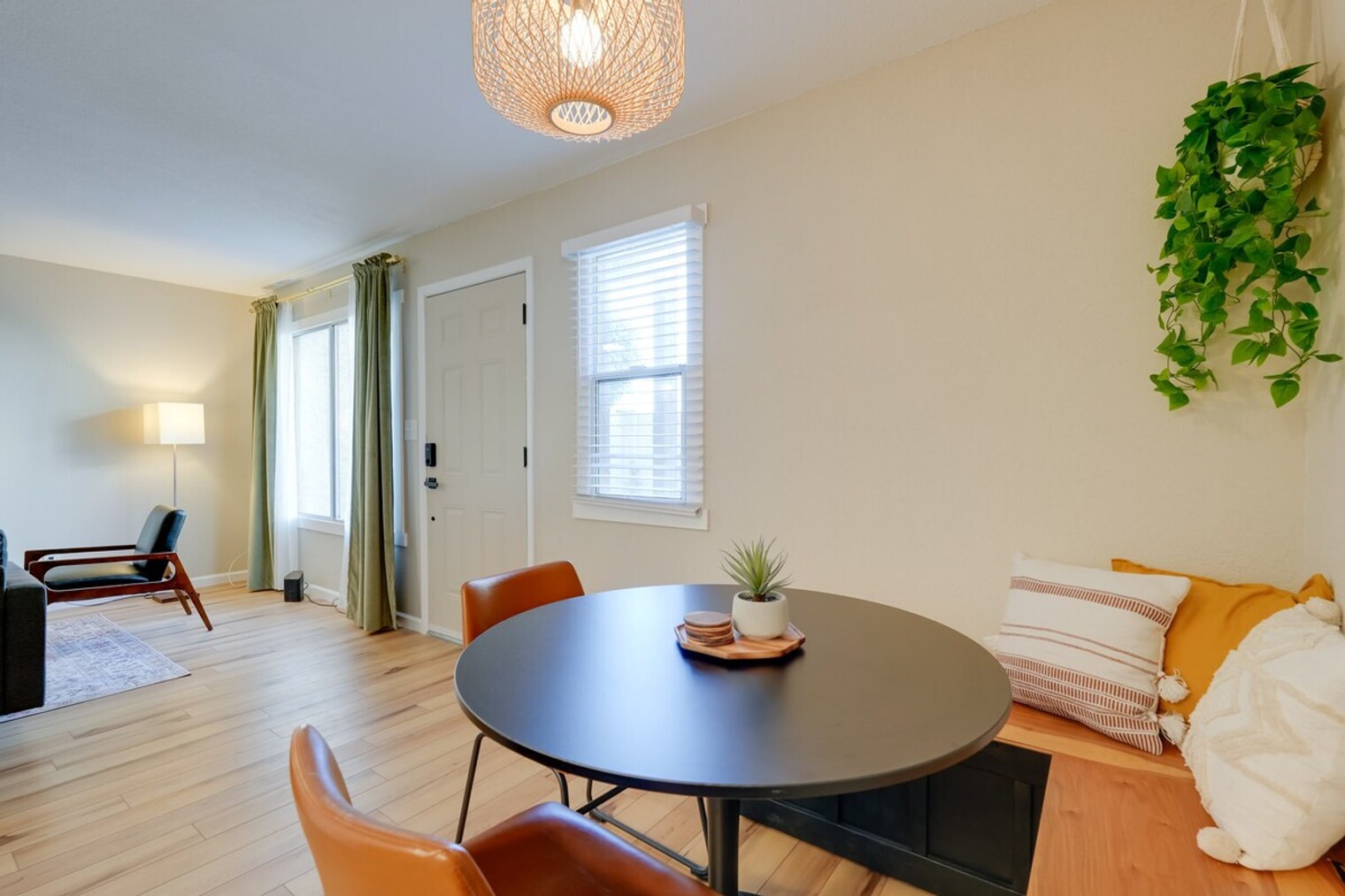 Building Photo - 7915 E Keim Dr