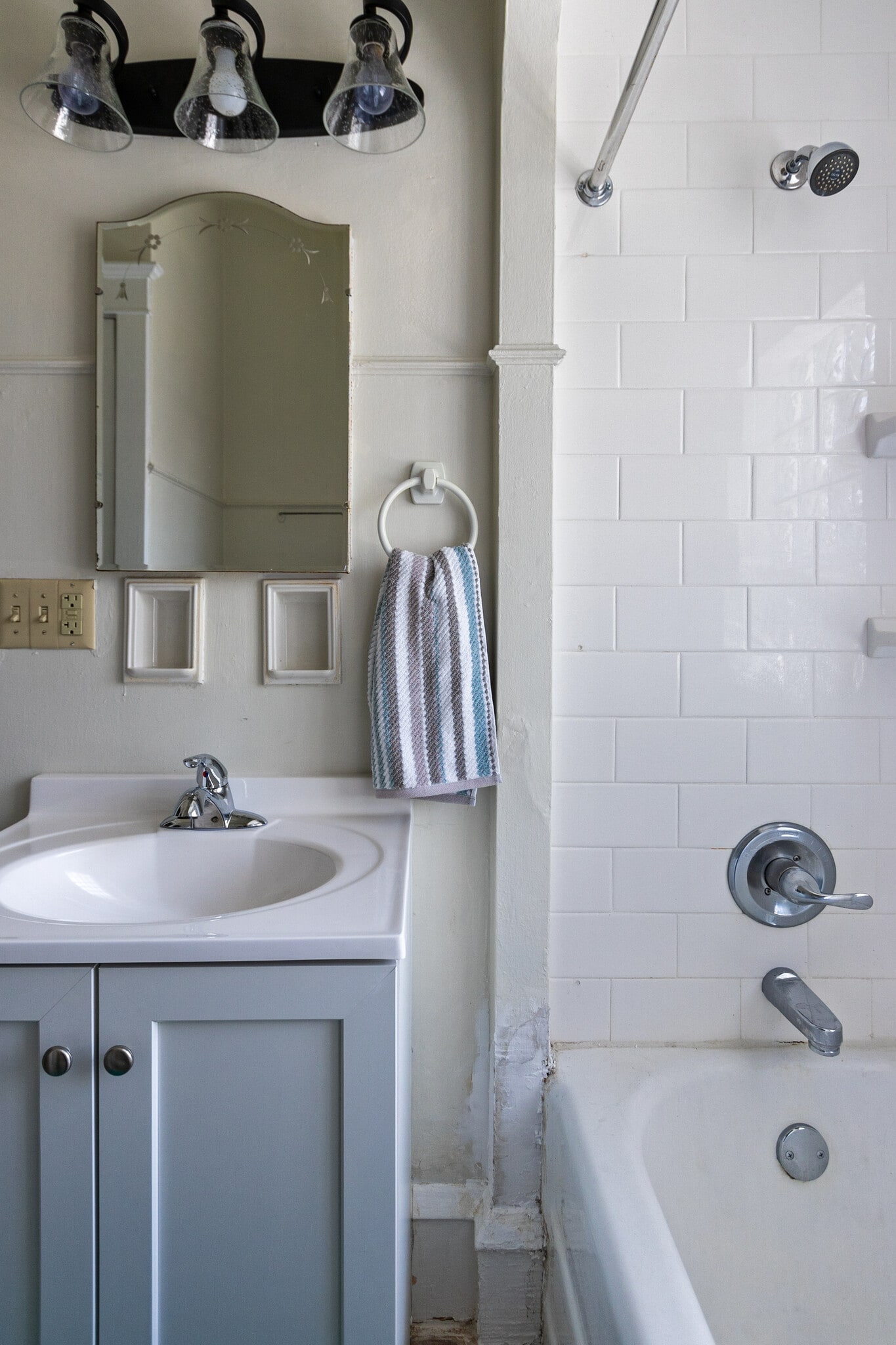 Building Photo - 601 S Walnut St