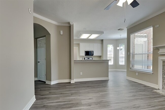 Building Photo - 20607 Golden Hawthorn Ct