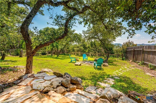 Building Photo - 420 Lake Forest