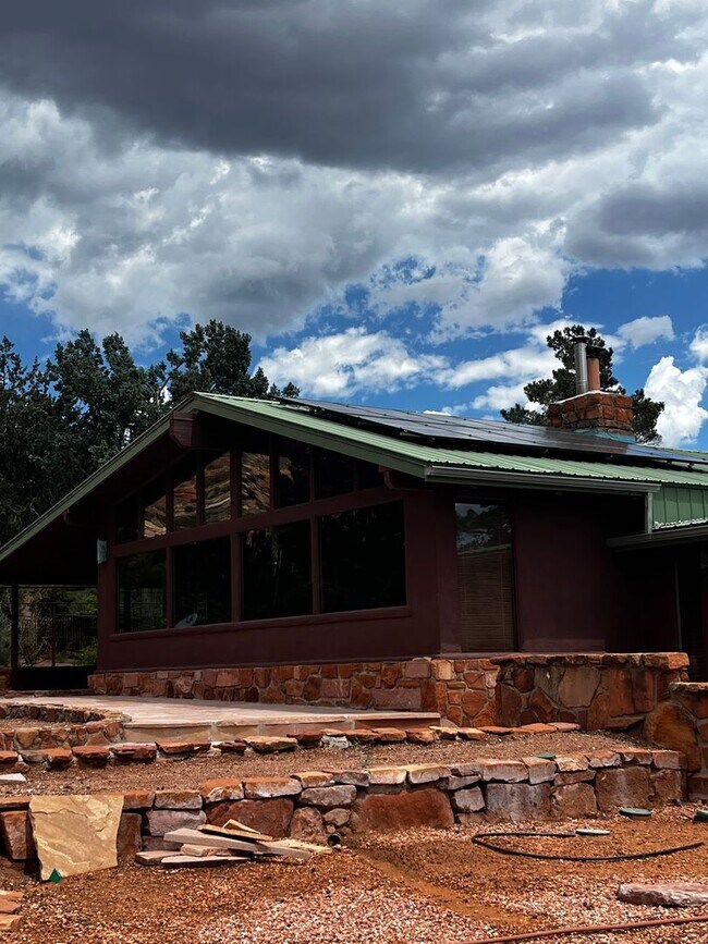 Building Photo - Unfurnished, 1-year long-term rental