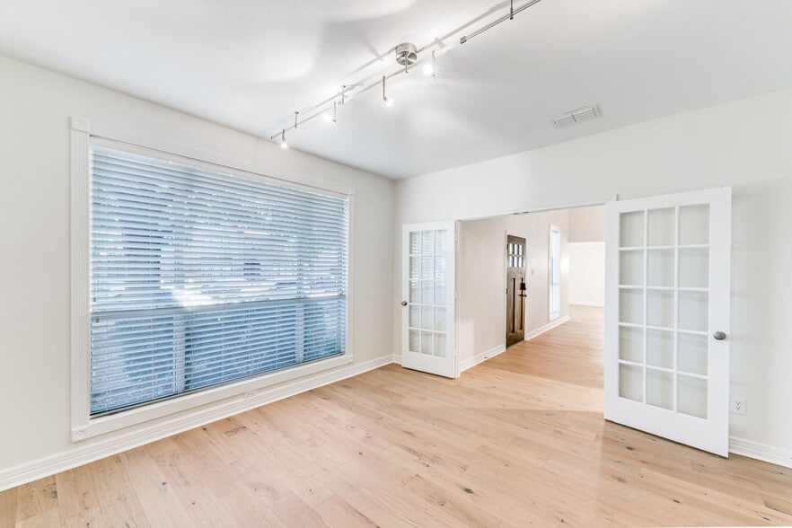 Building Photo - 2908 Shadywood Ln