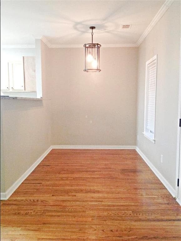 Building Photo - 218 Barfield Ave SW