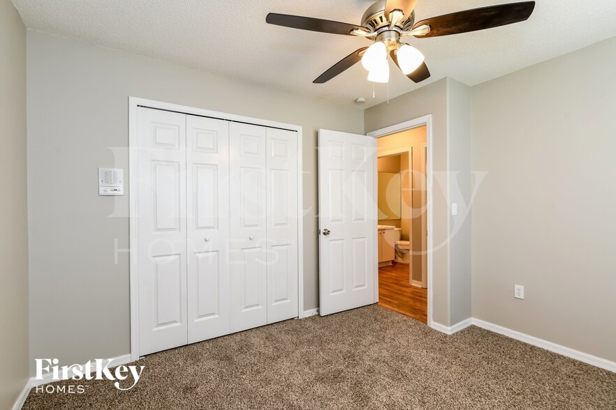 Building Photo - 15105 Greater Groves Blvd