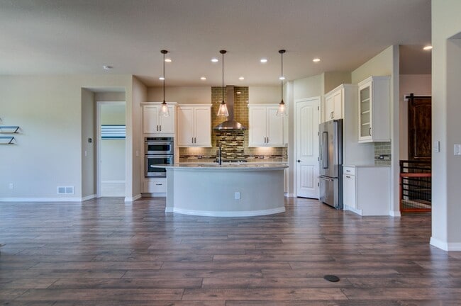 Building Photo - 15838 Long Valley Dr