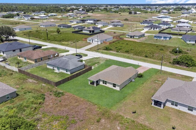 Building Photo - 7020 Ramrod Cir