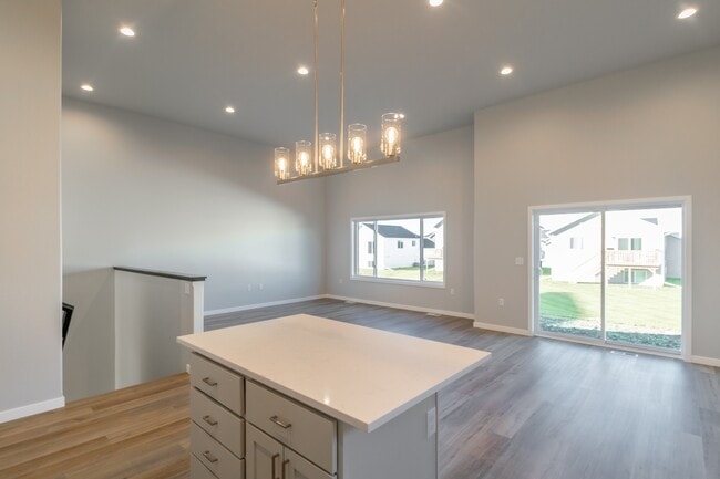 Building Photo - 3633 33rd St S