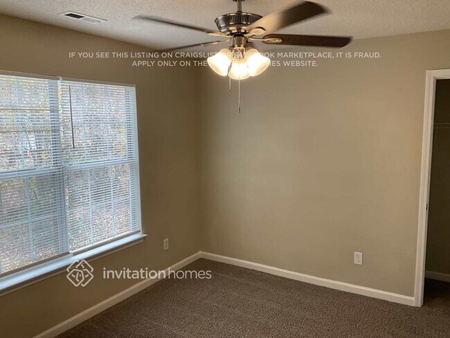 Building Photo - 2343 Century Oaks Ln