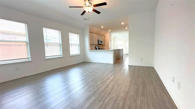 Building Photo - 2925 Meadowlands Dr