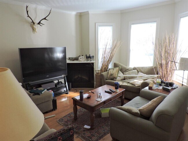 Building Photo - 7 Marney St