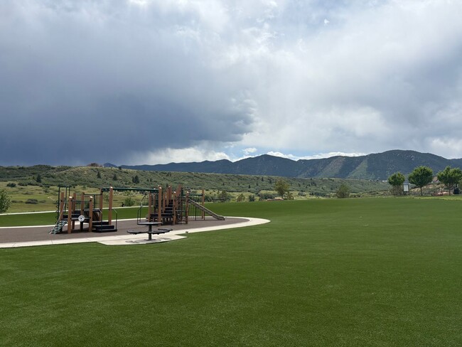 Building Photo - 2392 Pelican Bay Dr