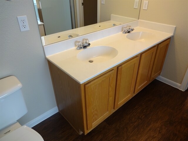 Building Photo - 1725 Jerusalem Dr