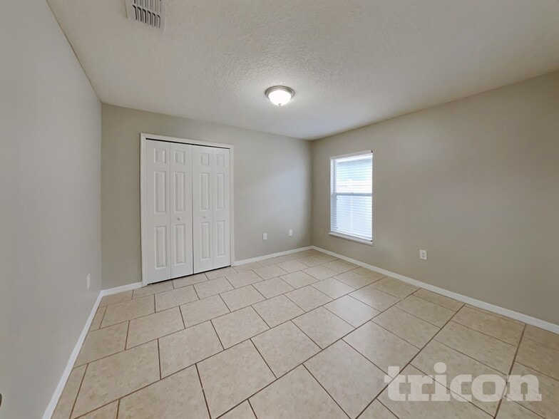 Building Photo - 10845 Laxton St