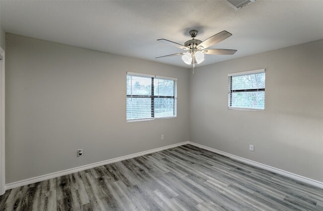 Building Photo - 22311 Warwick Glen Dr