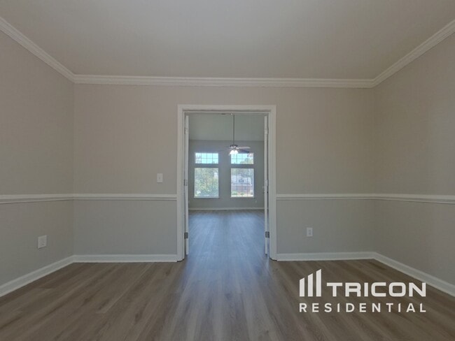 Building Photo - 1105 Glendevon Cir