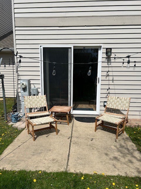 Building Photo - 1431 W Split Oak Cir