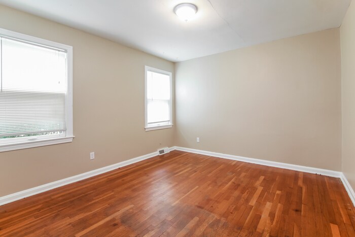 Building Photo - 10808 E 58 St