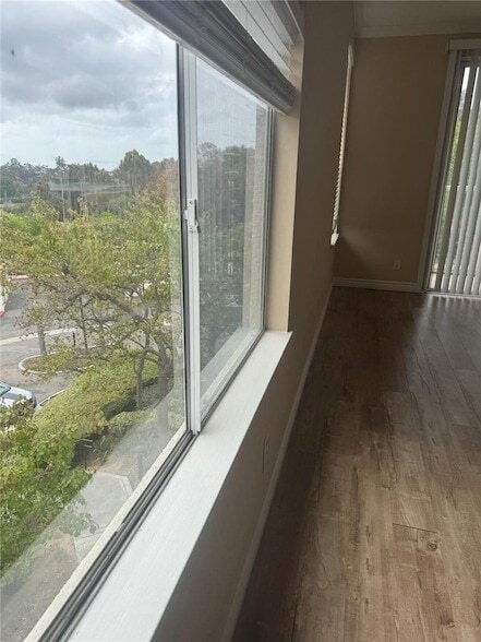 Building Photo - 30902 Club House Dr