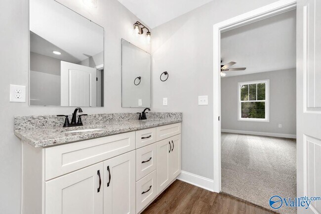 Building Photo - 1713 Golf Club Ln NW