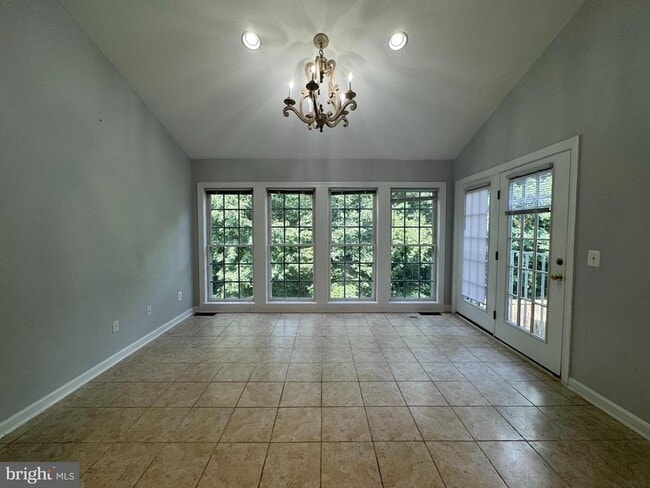 Building Photo - 15028 Gaffney Cir