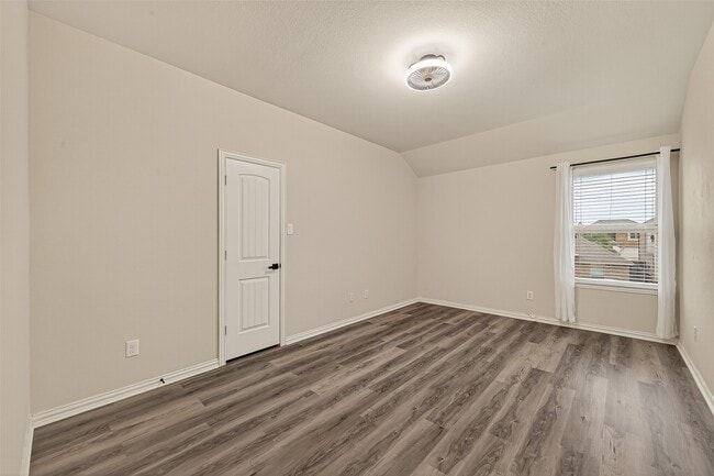 Building Photo - 8003 Grove Sky Ct