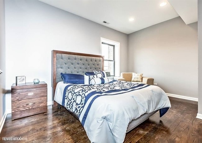 Building Photo - 2 br, 1 bath Apartment - 1010 S 1st Ave 303
