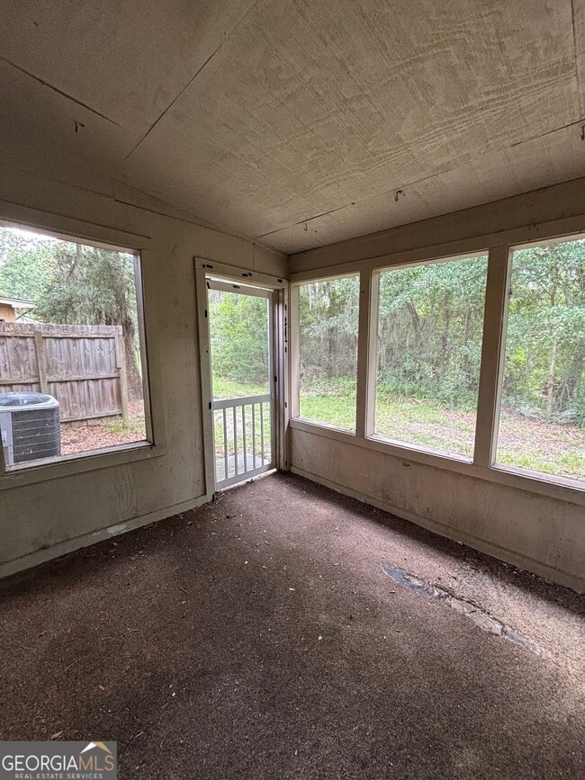 Building Photo - 207 Admiral's Walk Dr