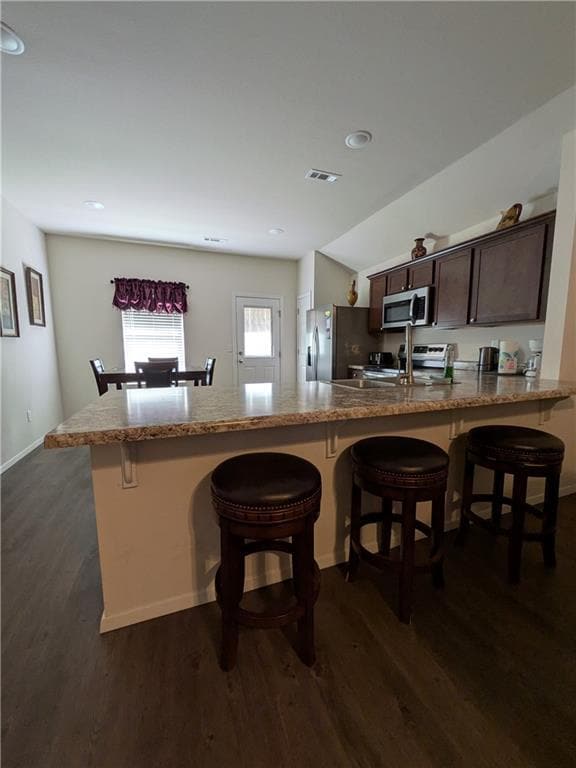 Building Photo - 8110 Dogwood Dr