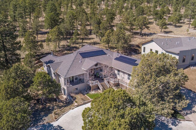 Building Photo - 111 Coker Ln