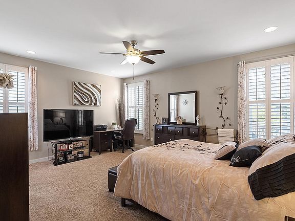 Building Photo - Build Equity While Leasing - Lease and Own...