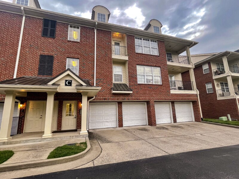 Building Photo - 3201 Aspen Grove Dr