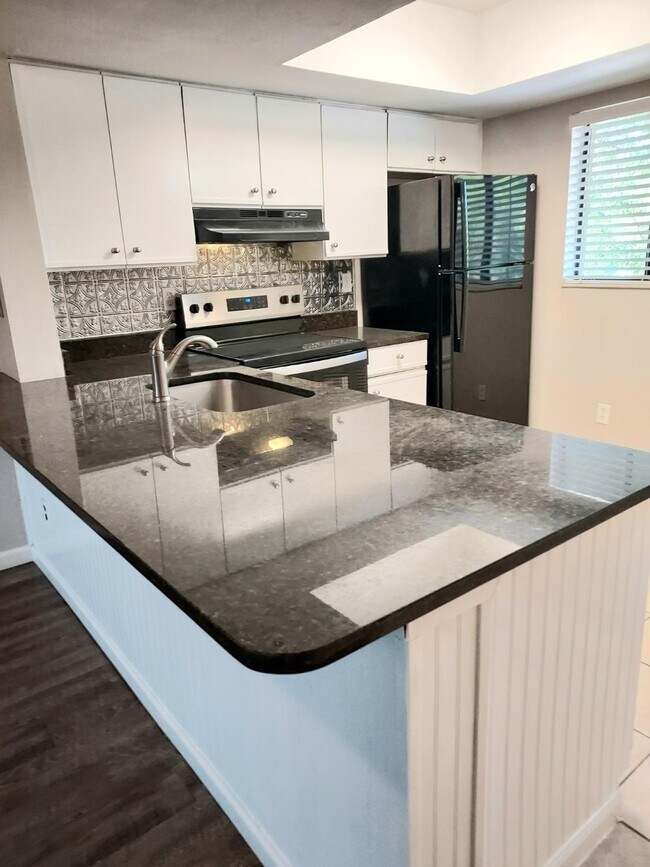 Building Photo - 2915 Dove Haven Ct