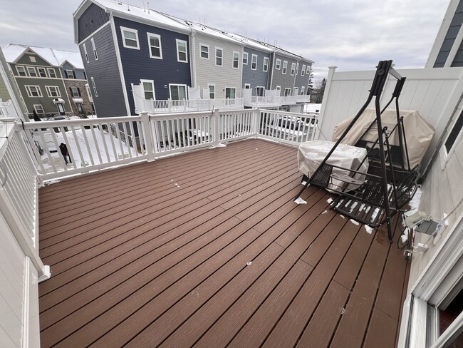 Building Photo - 3010 Mahican Cir