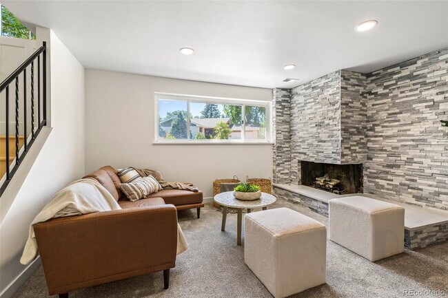 Building Photo - Charming 4-Bed Home