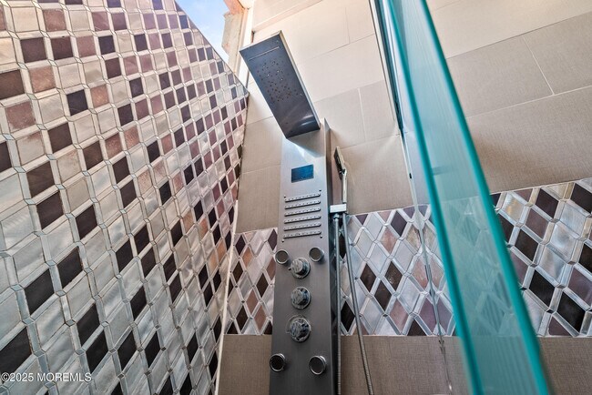 Building Photo - 512 Deal Rd