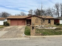 Building Photo - 3229 Oak Timber Dr