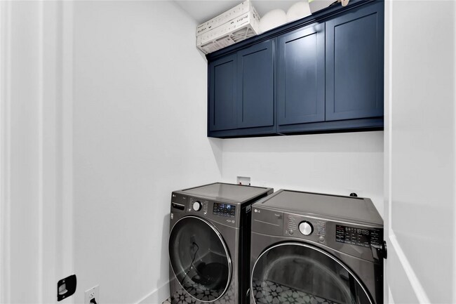 Building Photo - 6720 Stags Run