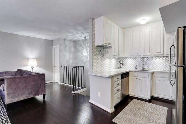 Building Photo - 3401 Timmons Ln