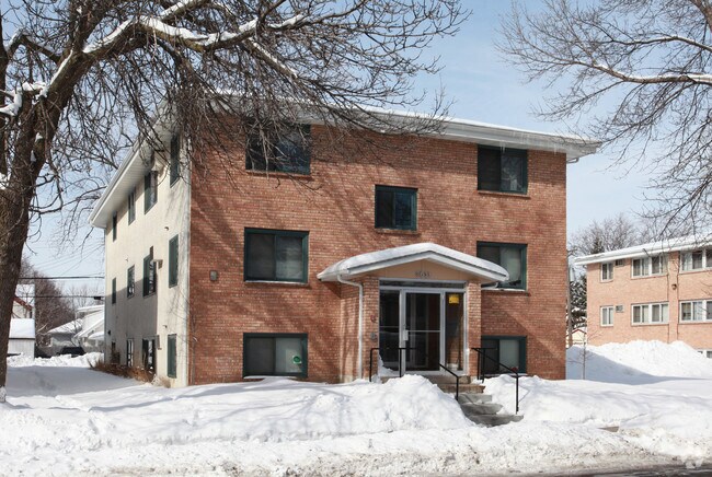 Building Photo - Mel's Place Apartments