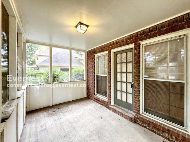 Building Photo - 6645 Kirby Trace Cove