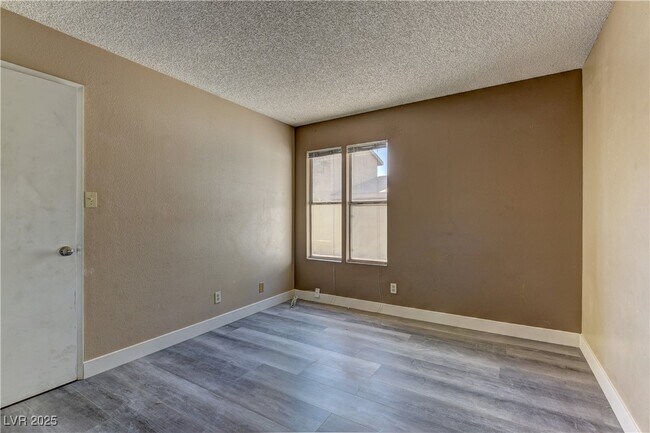 Building Photo - 6417 Addely Dr