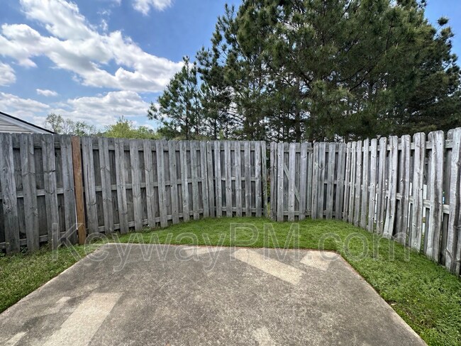 Building Photo - 314 Caldwell Cir