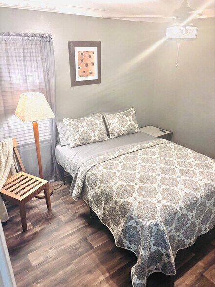 Guest Bedroom - 4388 Barrington Pl