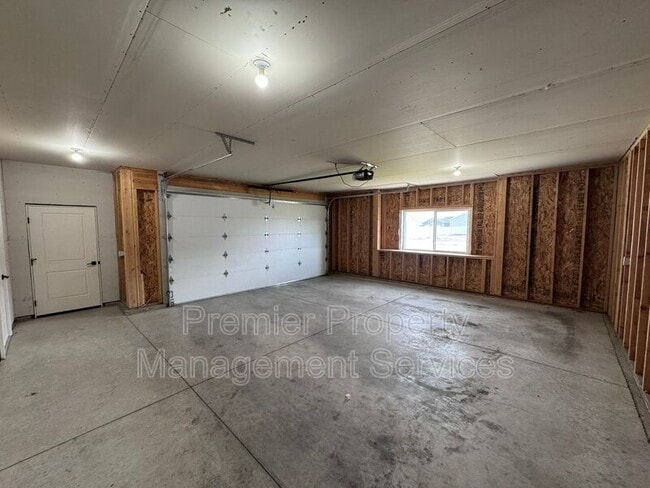 Building Photo - 2522 Hunter Hall St