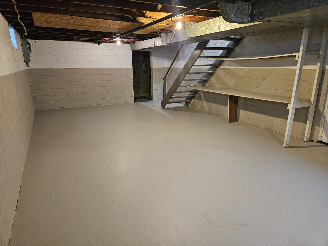 Basement - 125 29th St NE