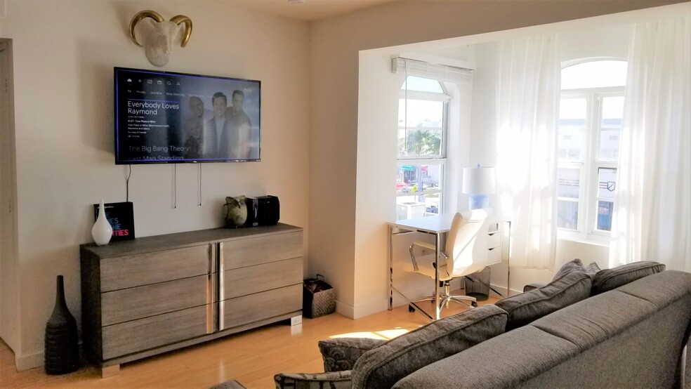 APARTMENT 1 - 1512 Washington Ave